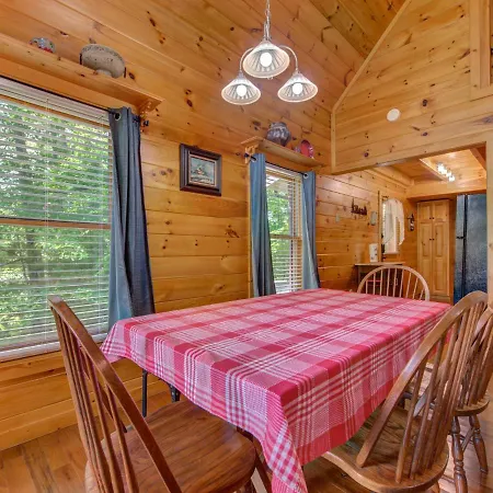 Macys Hideaway Villa Sevierville Exterior photo