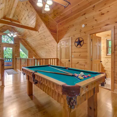Macys Hideaway Villa Sevierville Exterior photo