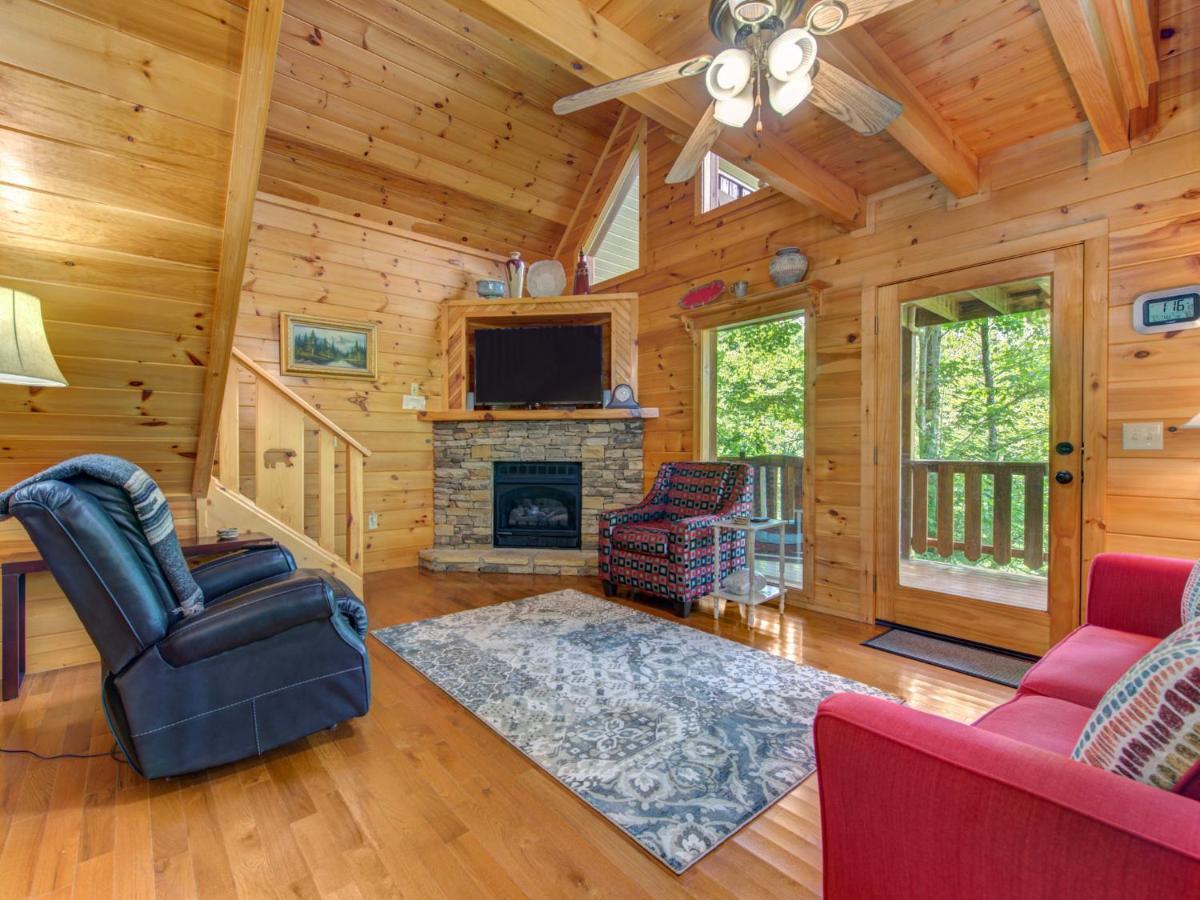 Macys Hideaway * Sevierville